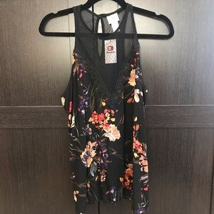 Daytrip Tank Top. Size Medium. NWT.